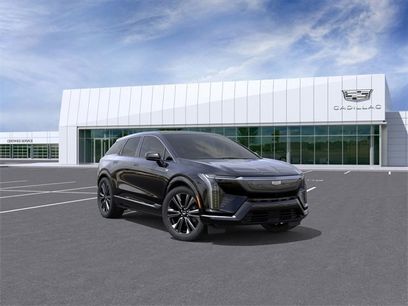 New 2025 Cadillac Optiq Luxury 2
