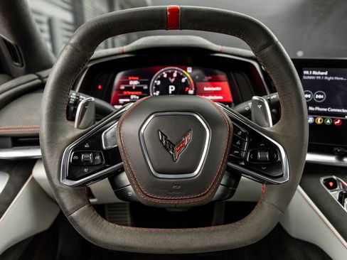 Used 2023 Chevrolet Corvette Stingray Premium Conv RWD image 24