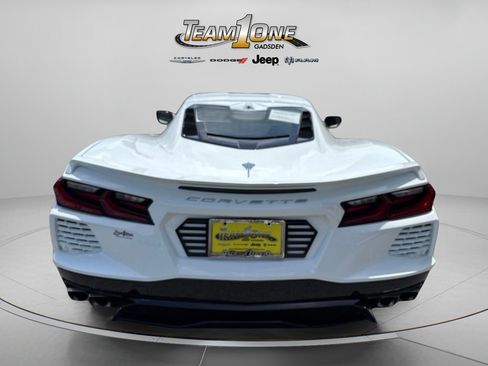 Used 2022 Chevrolet Corvette Stingray Preferred Cpe w/ Engine Appearance Package RWD image 3