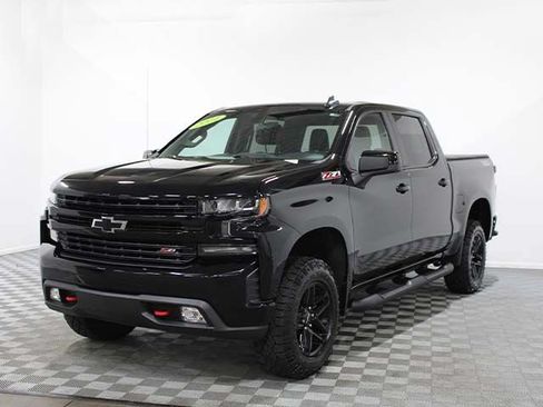 Used 2021 Chevrolet Silverado 1500 LT Trail Boss AWD/4WD image 2