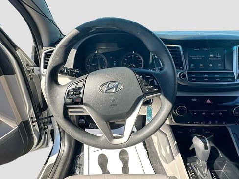 Used 2018 Hyundai Tucson SEL FWD image 11