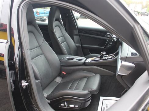 Used 2018 Porsche Panamera 4S AWD/4WD image 16
