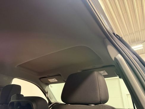 Used 2023 Chevrolet Silverado 1500 Custom image 70