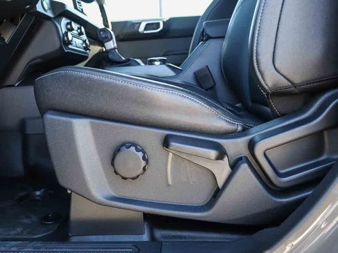 New 2026 Ford Bronco Badlands AWD/4WD image 24