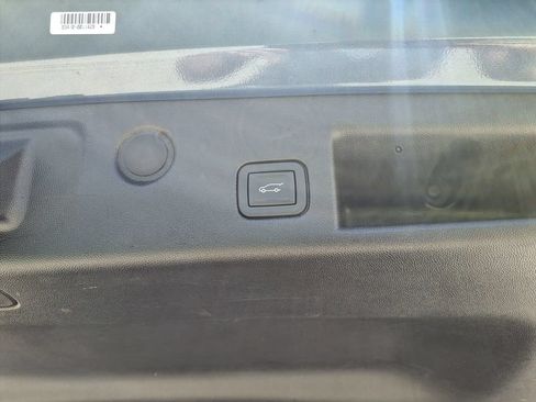 Used 2024 Chevrolet Equinox LT FWD image 13