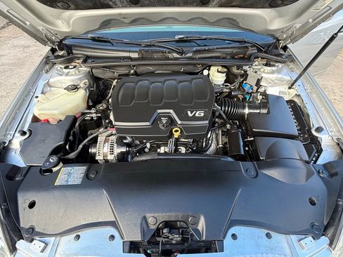Used 2009 Buick Lucerne CXL image 30
