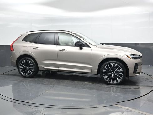 New 2026 Volvo XC60 B5 Ultra w/ Protection Package Premier AWD/4WD image 3