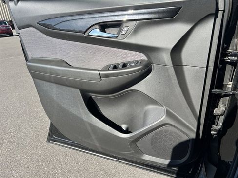 Used 2024 Chevrolet TrailBlazer LT w/ Driver Confidence Package image 24