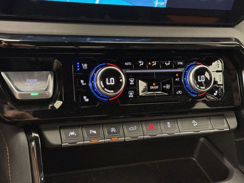 Used 2026 GMC Sierra 1500 AT4 w/ AT4 Premium Package AWD/4WD image 18