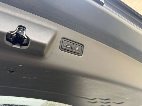 Used 2025 Hyundai Santa Fe SEL image 24