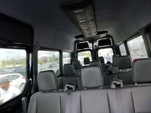 Used 2019 Mercedes-Benz Sprinter 2500 image 7