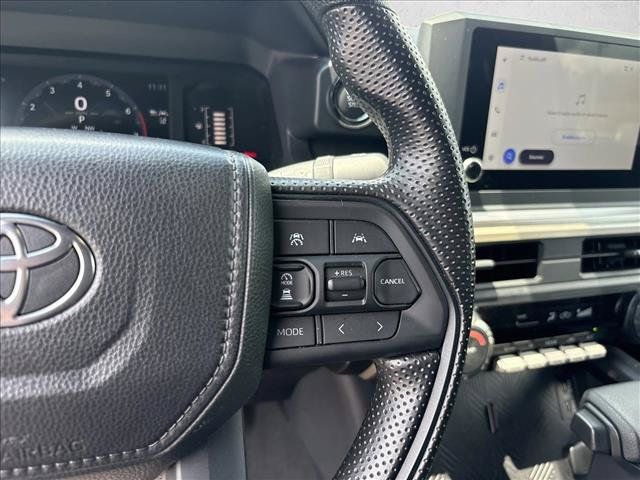 Certified 2026 Toyota Tacoma SR5 AWD/4WD image 21