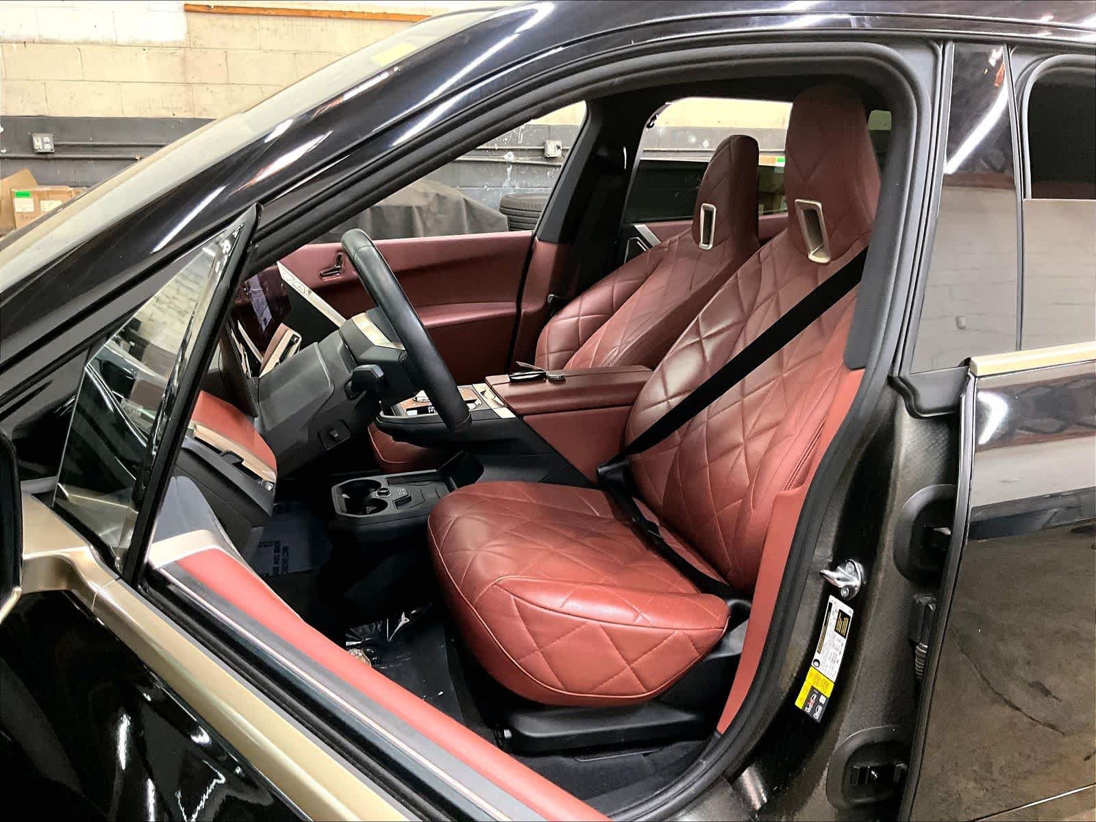 Used 2023 BMW iX M60 w/ Executive Package AWD/4WD image 28