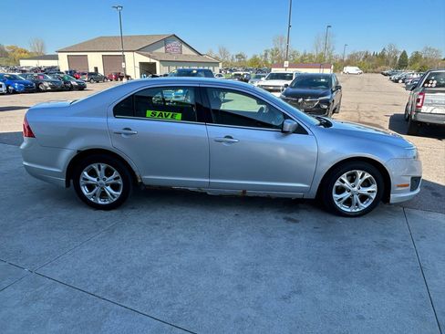 Used 2012 Ford Fusion SE FWD image 4