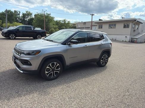 Used 2022 Jeep Compass Limited w/ Sun and Sound Group AWD/4WD image 1