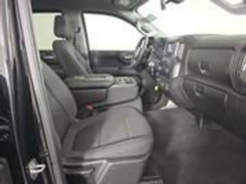 Used 2020 Chevrolet Silverado 1500 Custom w/ Custom 2.7L Value Package AWD/4WD image 4