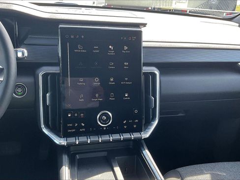 Used 2025 GMC Acadia Elevation image 21