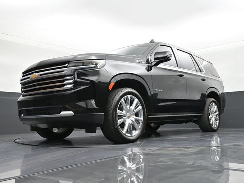 Used 2024 Chevrolet Tahoe High Country w/ Premium Package AWD/4WD image 20