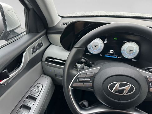 Used 2025 Hyundai Palisade SEL FWD image 29