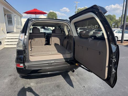 Used 2019 Lexus GX 460 Premium AWD/4WD image 31