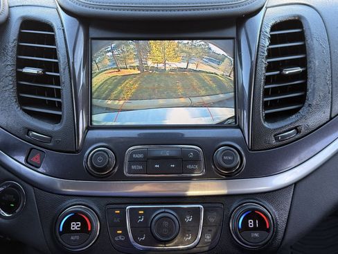 Used 2018 Chevrolet Impala LT image 30