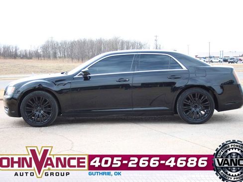 Used 2012 Chrysler 300 S image 5