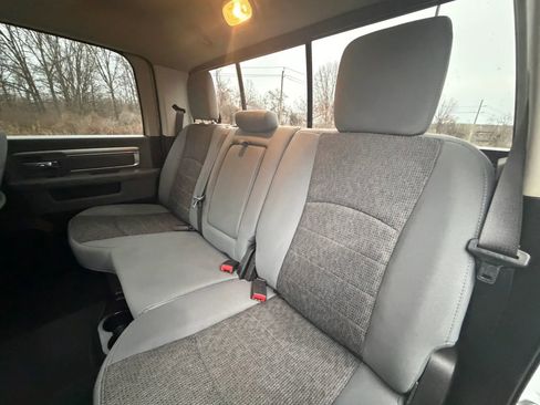 Used 2019 RAM 1500 Big Horn AWD/4WD image 25