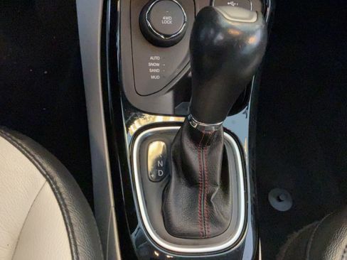 Used 2020 Jeep Compass Limited AWD/4WD image 15