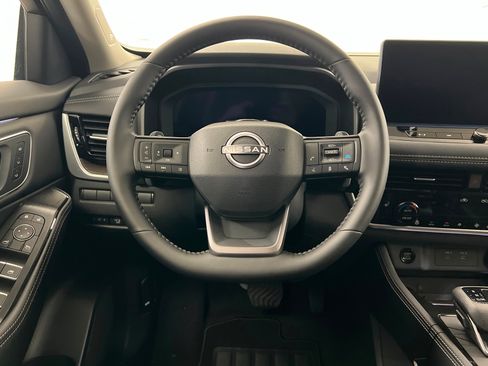 New 2026 Nissan Rogue Platinum w/ Tech Package image 12