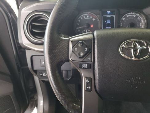 Used 2021 Toyota Tacoma TRD Sport AWD/4WD image 22