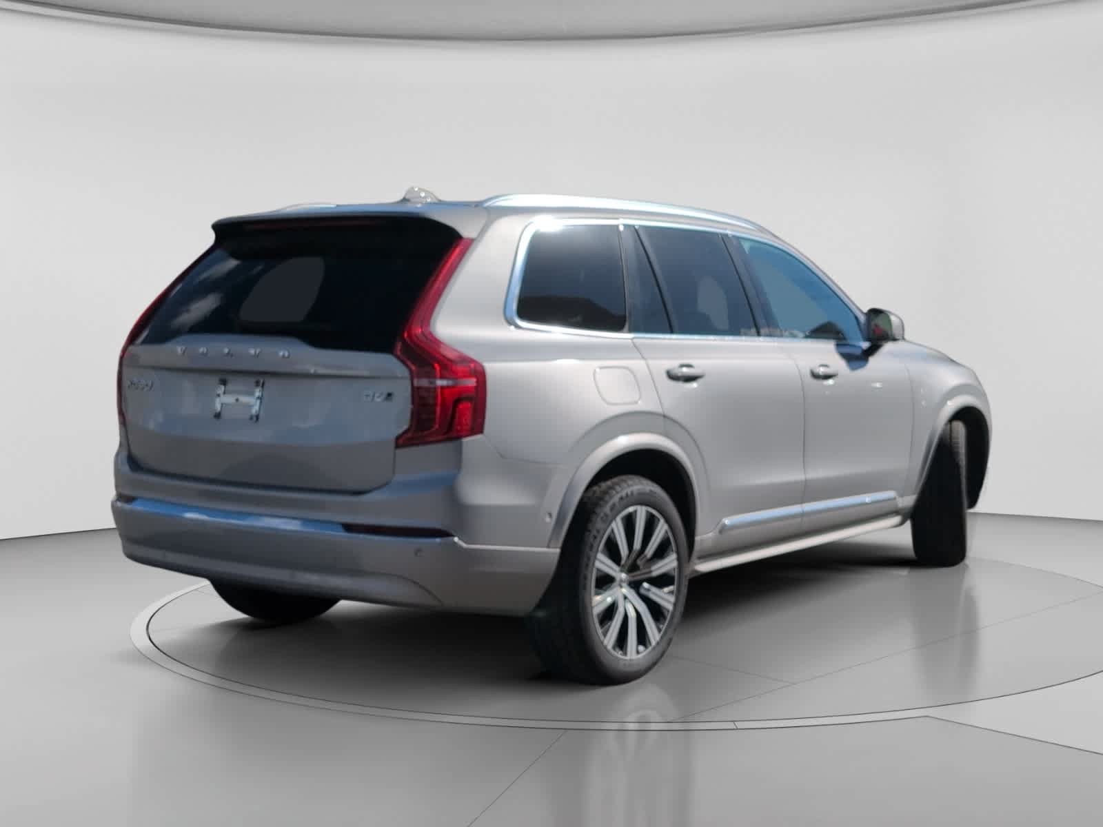 Used 2024 Volvo XC90 B6 Plus w/ Protection Package Premier AWD/4WD image 7