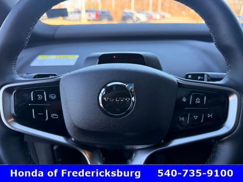 Used 2025 Volvo EX30 Ultra image 26