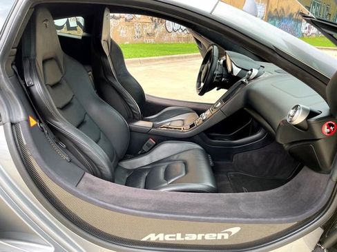 Used 2012 McLaren MP4-12C Base image 54