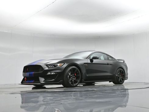 Used 2017 Ford Mustang Shelby GT350R w/ GT350R Equipment Group 920A image 45