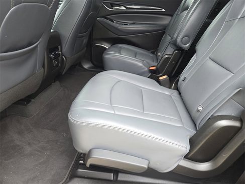 Used 2020 Buick Enclave Essence image 30