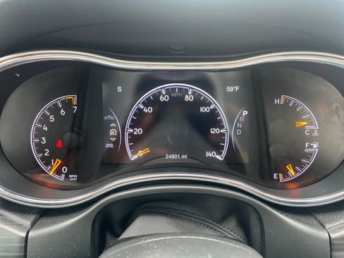 Used 2021 Jeep Grand Cherokee Limited AWD/4WD image 23