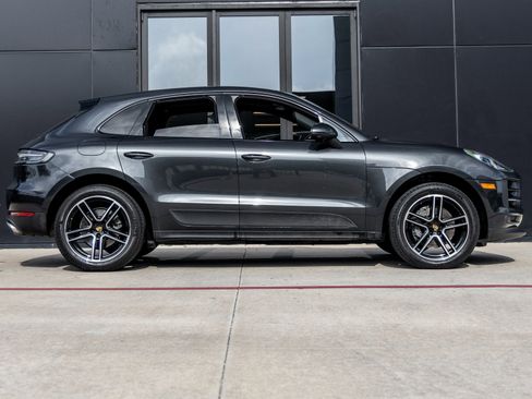Used 2021 Porsche Macan S image 12