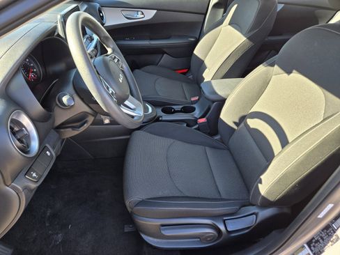 Certified 2024 Kia Forte LXS image 11