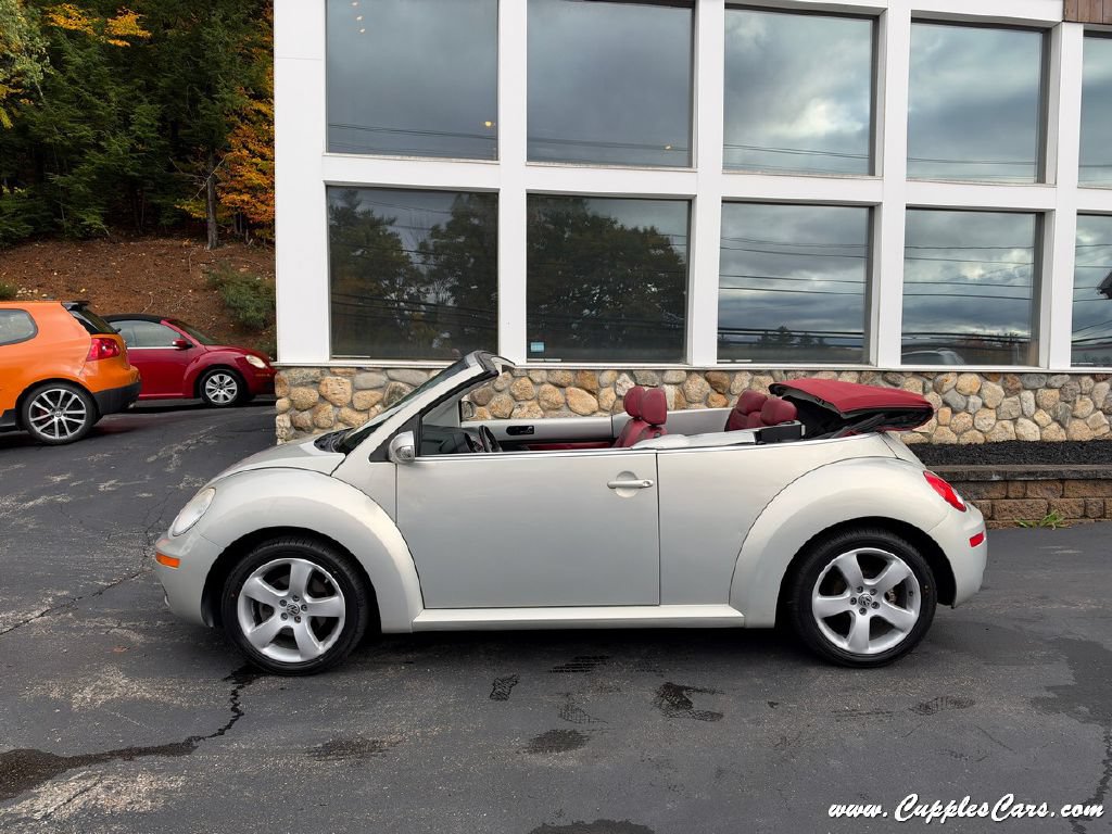 Used 2009 Volkswagen Beetle Blush FWD image 8