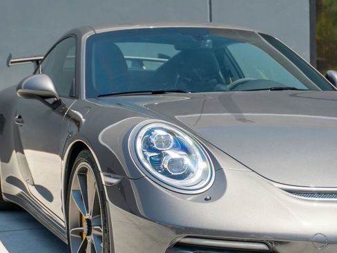 Used 2018 Porsche 911 GT3 RWD image 28