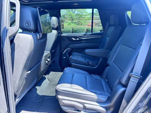 Used 2021 GMC Yukon Denali w/ Advanced Technology Package AWD/4WD image 13
