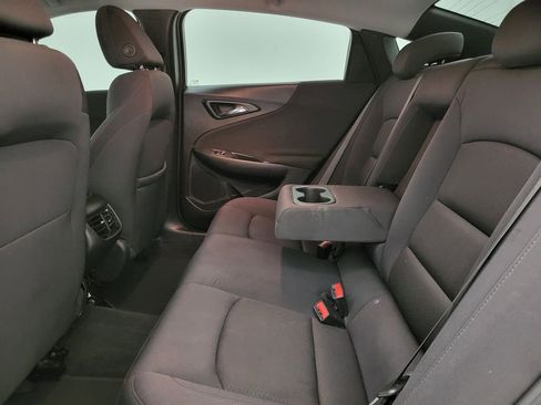 Used 2023 Chevrolet Malibu LT image 40