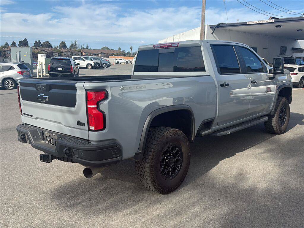 Used 2025 Chevrolet Silverado 2500 ZR2 w/ ZR2 Bison Edition AWD/4WD image 4