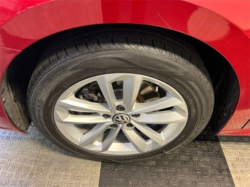 Used 2021 Volkswagen Passat 2.0T S image 8