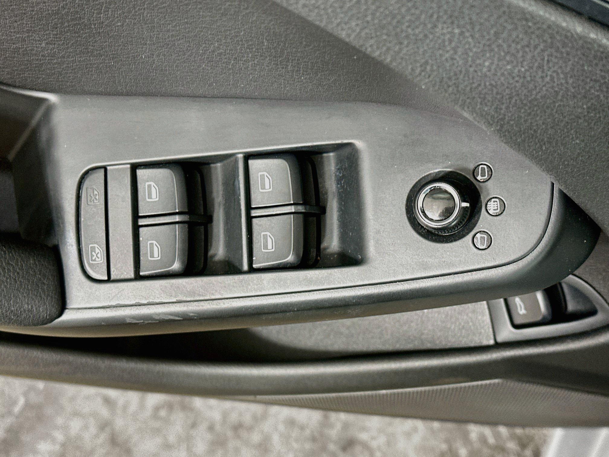 Used 2011 Audi A4 2.0T Premium FWD image 15