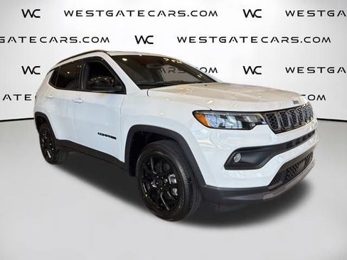 New 2026 Jeep Compass Latitude image 4