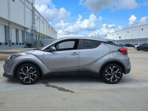 Used 2018 Toyota C-HR XLE FWD image 8