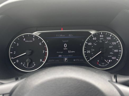 Used 2025 Nissan Sentra SV FWD image 36