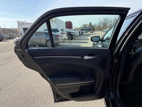 Used 2023 Chrysler 300 Touring L w/ Popular Equipment Group image 20