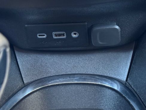 Used 2024 Chevrolet Malibu LT FWD image 16